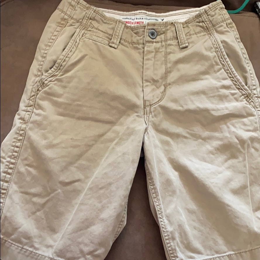 American Eagle Longer Length Khaki Shorts 26